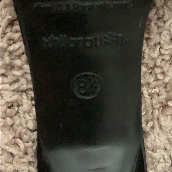 Black Heels - Picture 5 of 5